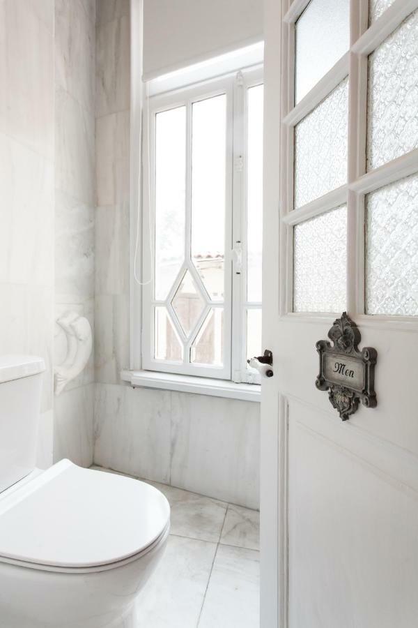 Step One | Luxury Suites Right In The Heart Of Acropolis Next To Metro Station Atena Exterior foto