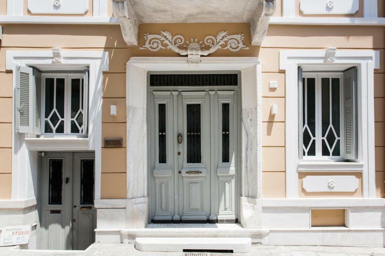 Step One | Luxury Suites Right In The Heart Of Acropolis Next To Metro Station Atena Exterior foto