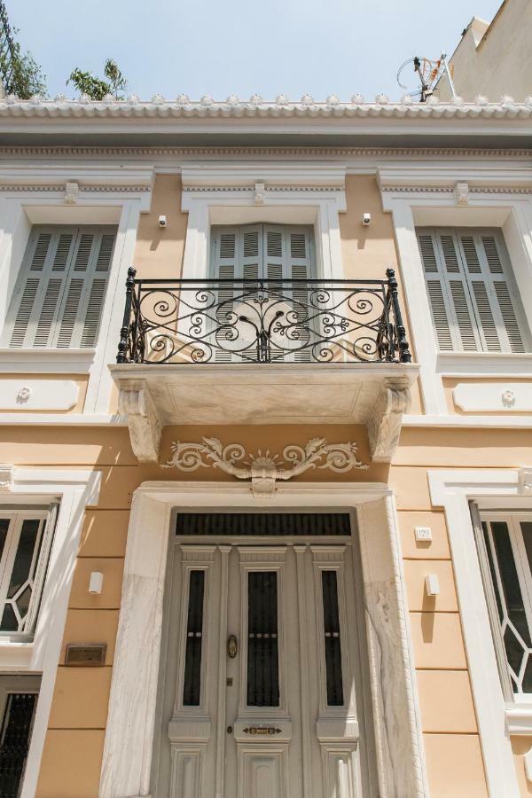 Step One | Luxury Suites Right In The Heart Of Acropolis Next To Metro Station Atena Exterior foto